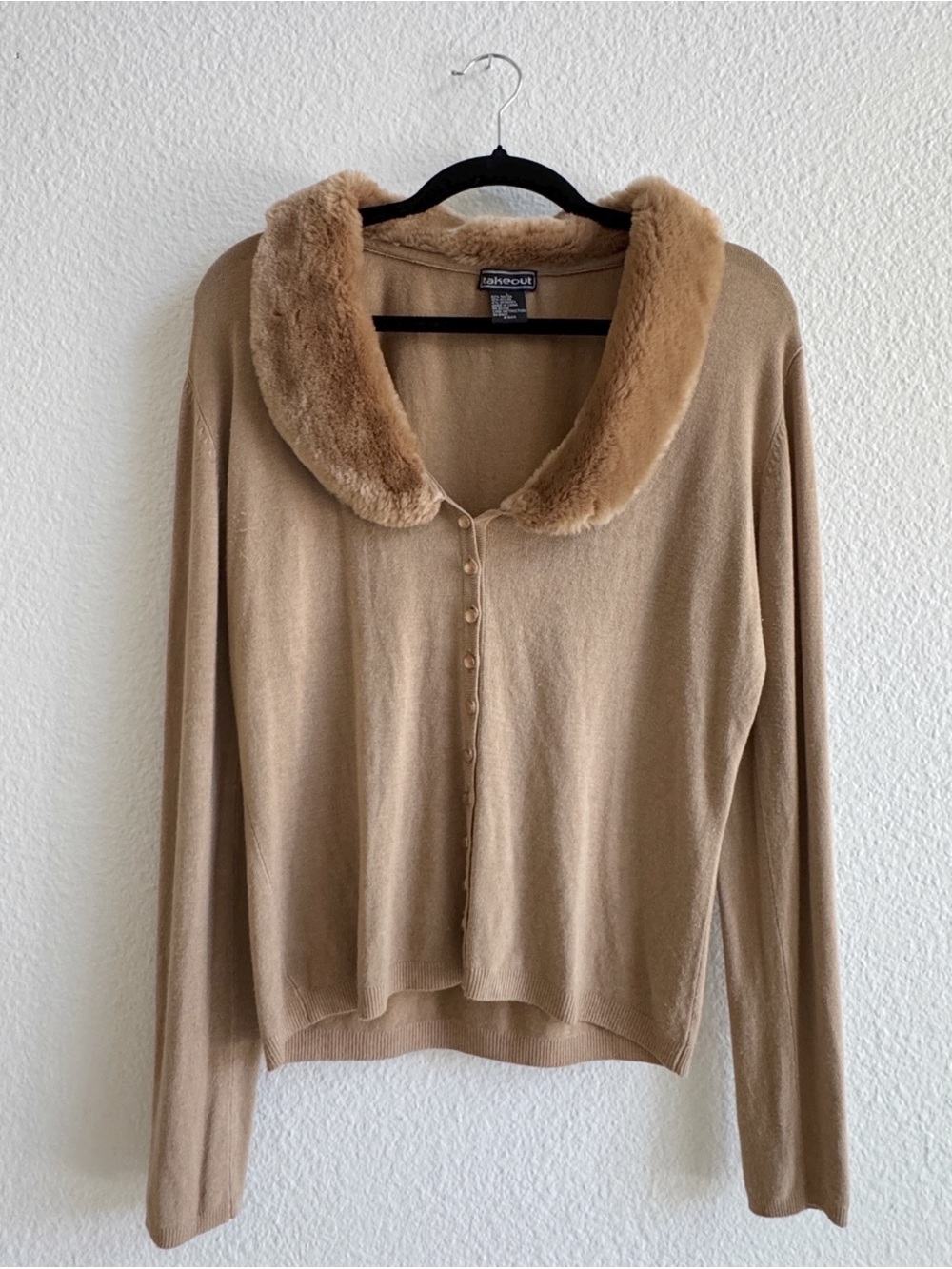 TAKEOUT Y2K Tan Faux-Fur Collar Button-Front Cardigan SZ L